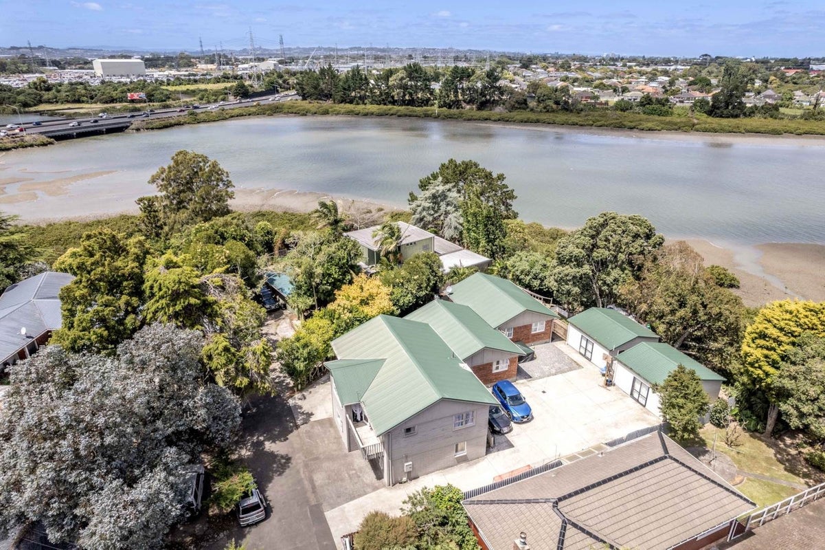 29 Monterey Avenue, Otahuhu, Auckland - Carousel 1