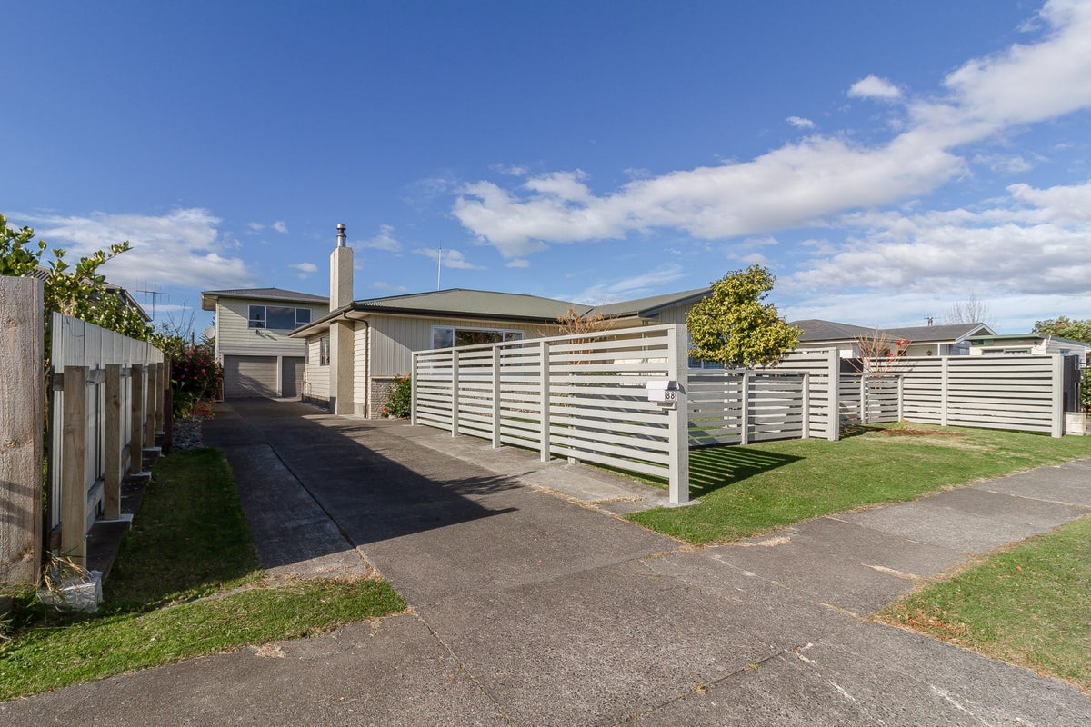 88 Harold Holt Avenue, Onekawa, Napier - Carousel 1