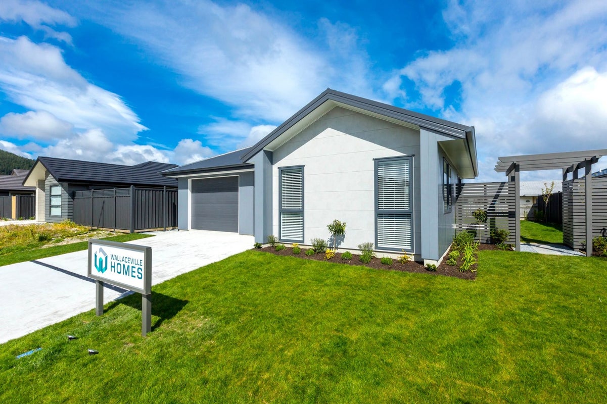 49 Buddle Road, Wallaceville, Upper Hutt - Carousel 1