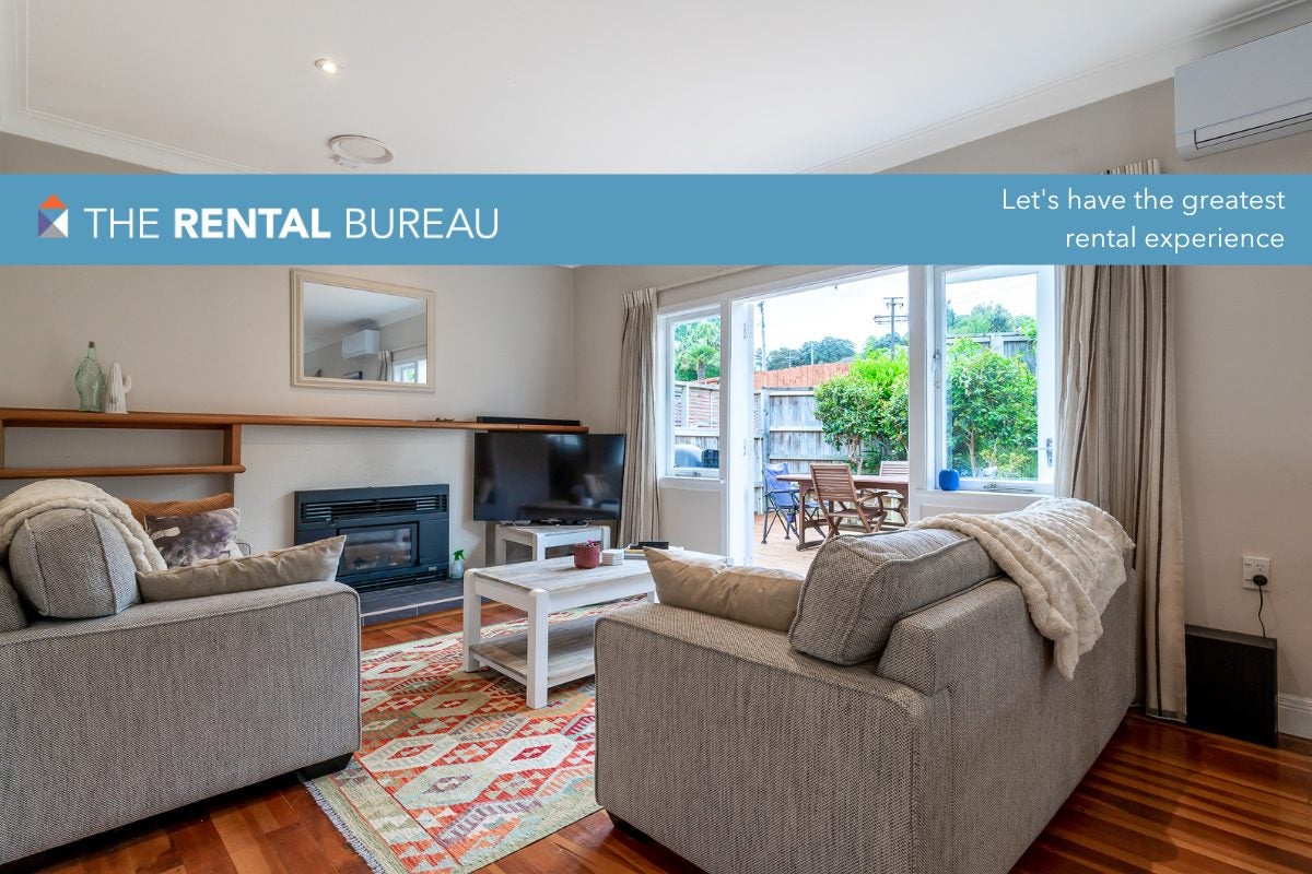 20 South Lynn Road, Titirangi, Auckland - Carousel 1