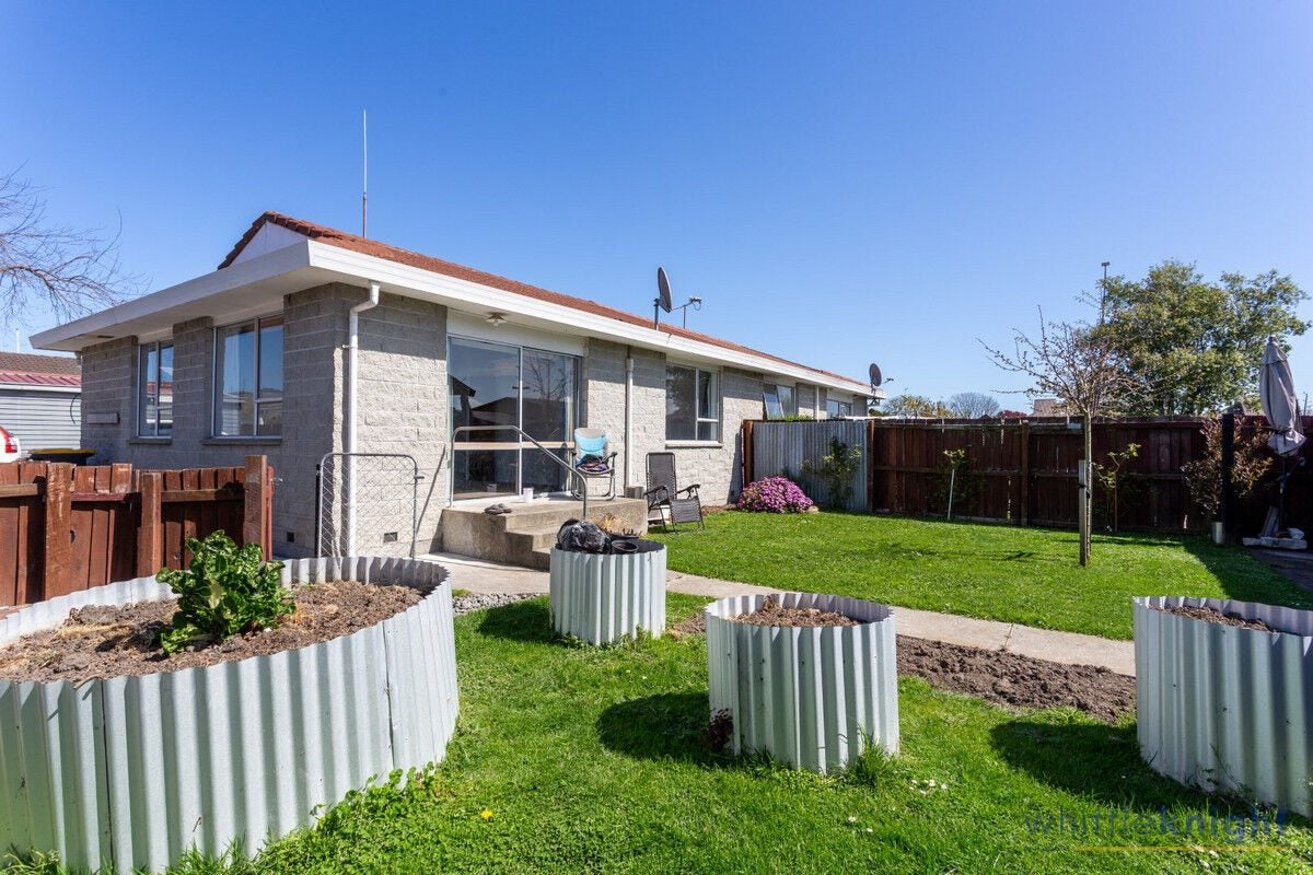 2/46 Aldwins Road, Phillipstown, Christchurch - Carousel 1