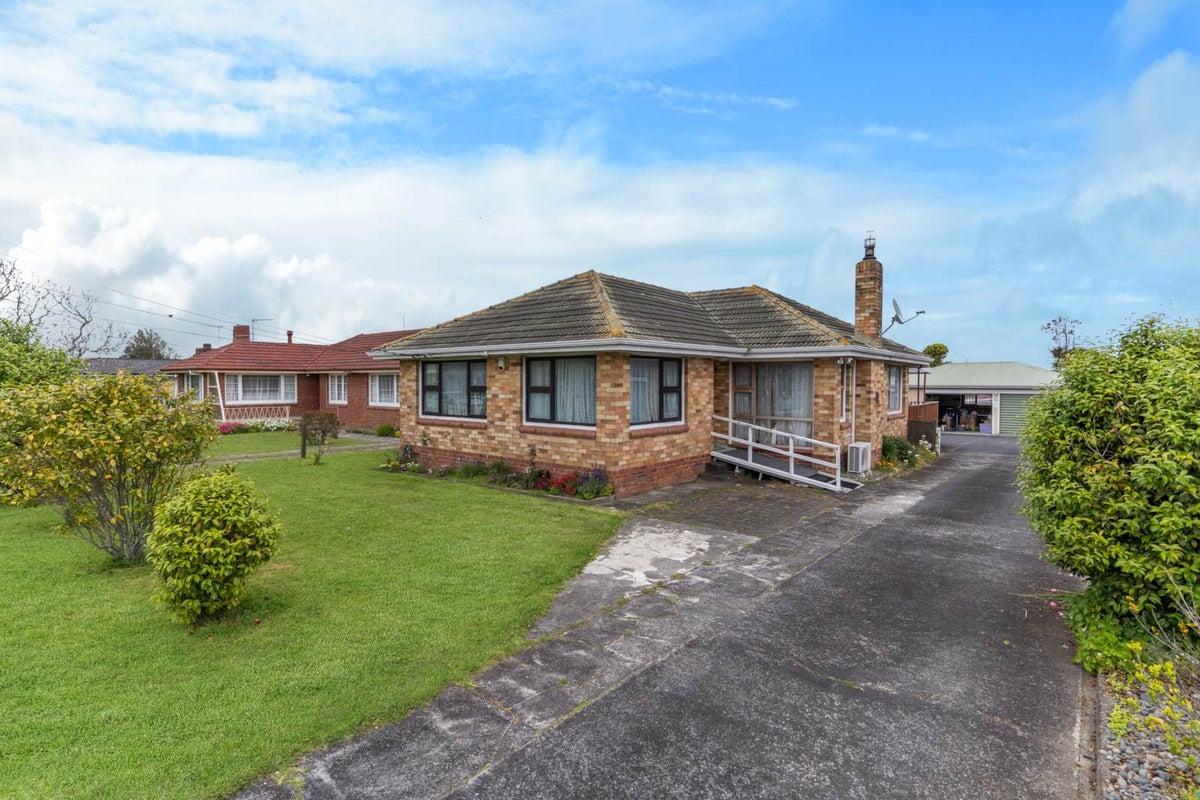 7 Rogers Road, Manurewa, Auckland - Carousel 1