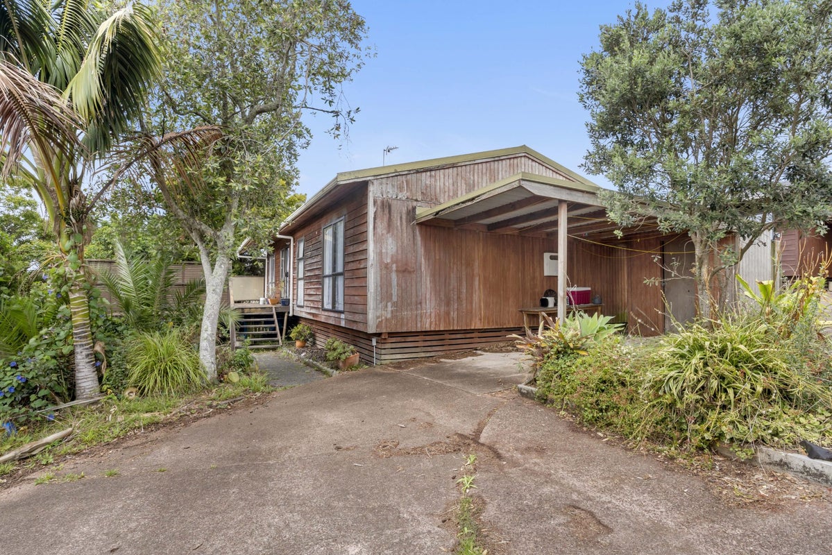 6/70A Woodglen RD, Glen Eden, Waitakere - Carousel 1