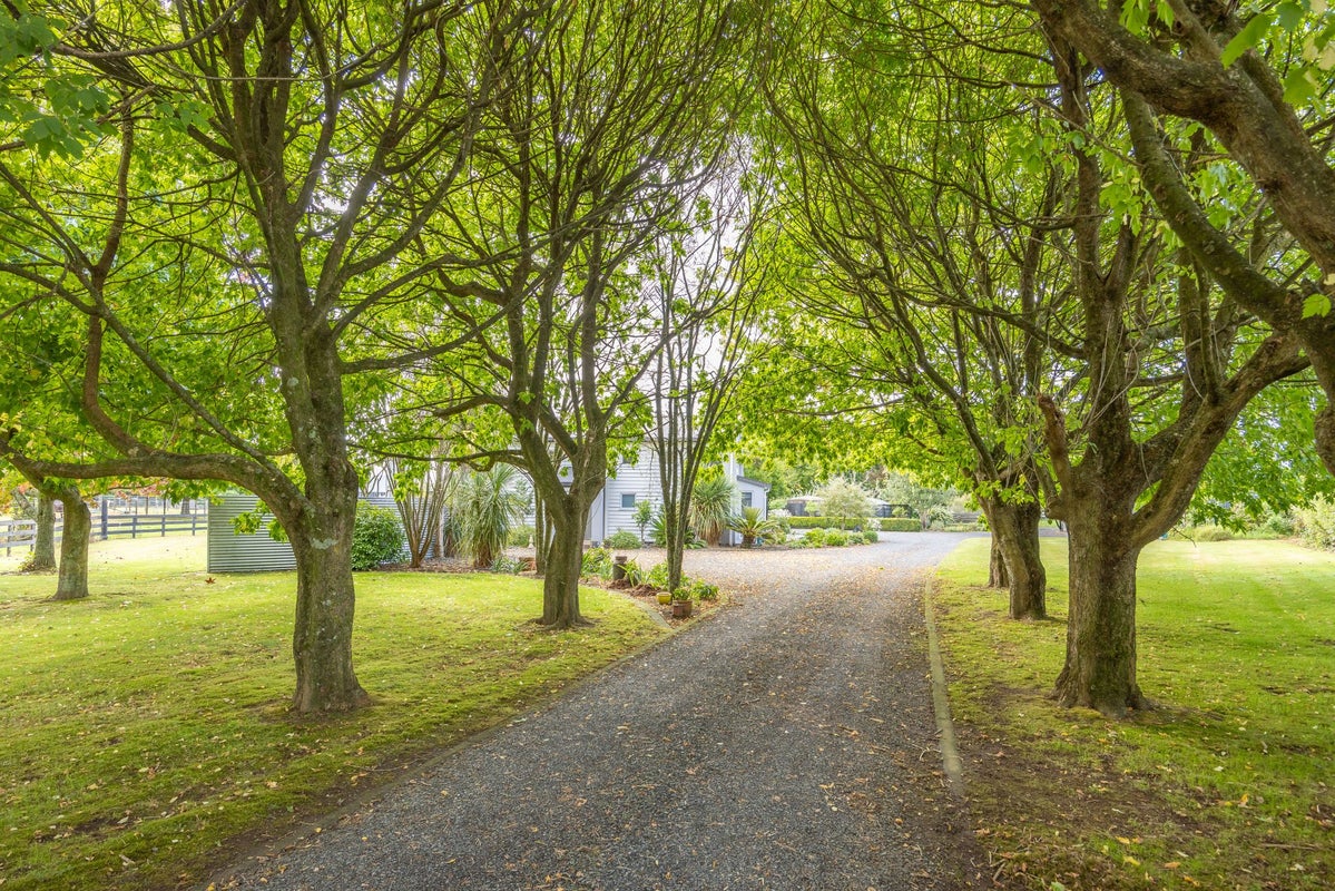 35 Taplin Road, Matangi, Hamilton - Carousel 2