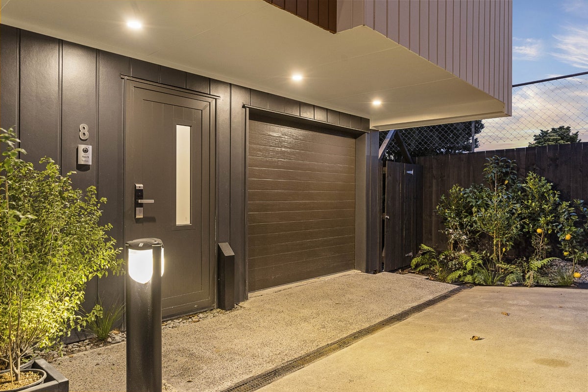 8/14 Williamson Avenue, Belmont, Auckland - Carousel 2