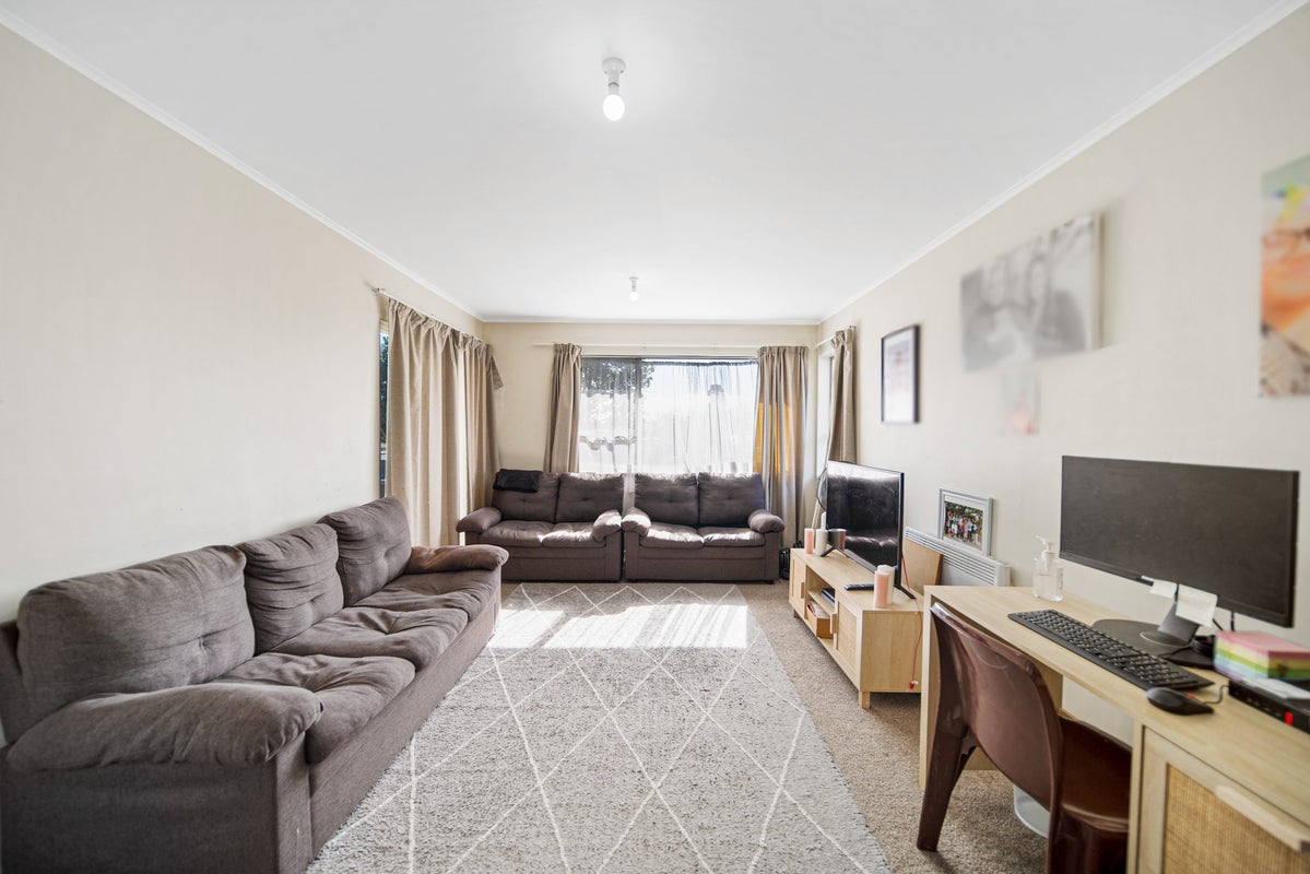 48 Kemble Close, Mangere, Auckland - Carousel 2