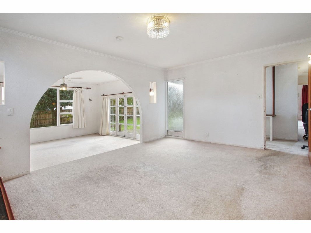 3 Ngatoa Place, Glenfield, Auckland - Carousel 2