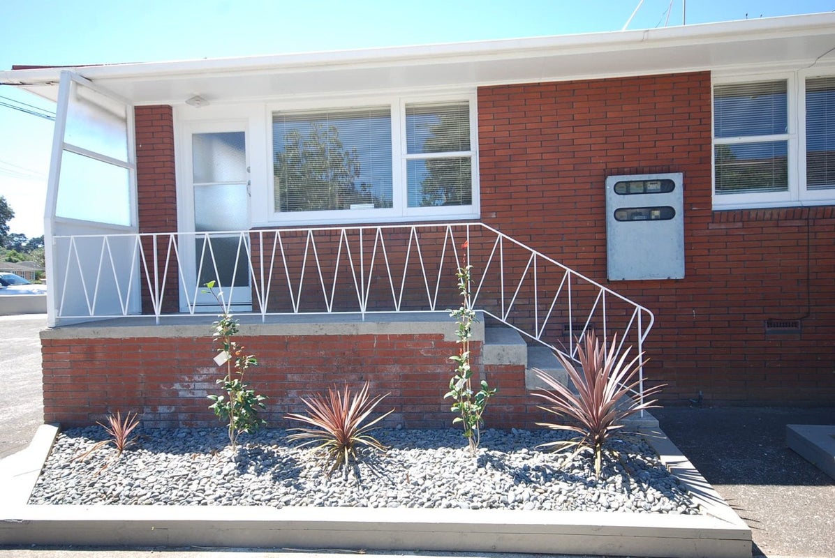 1/17 Campbell Road, One Tree Hill, Auckland - Carousel 2