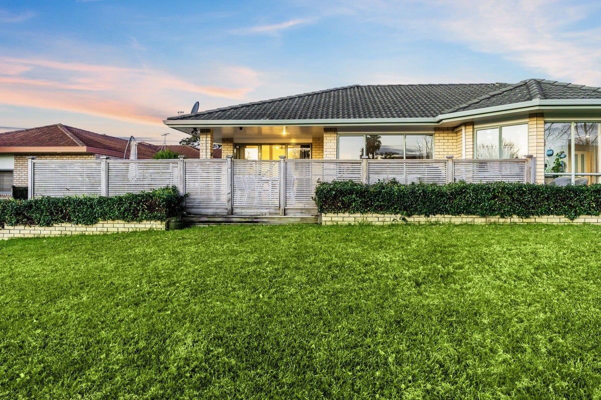 32 Starlight Cove, Hobsonville, Auckland - Carousel 2