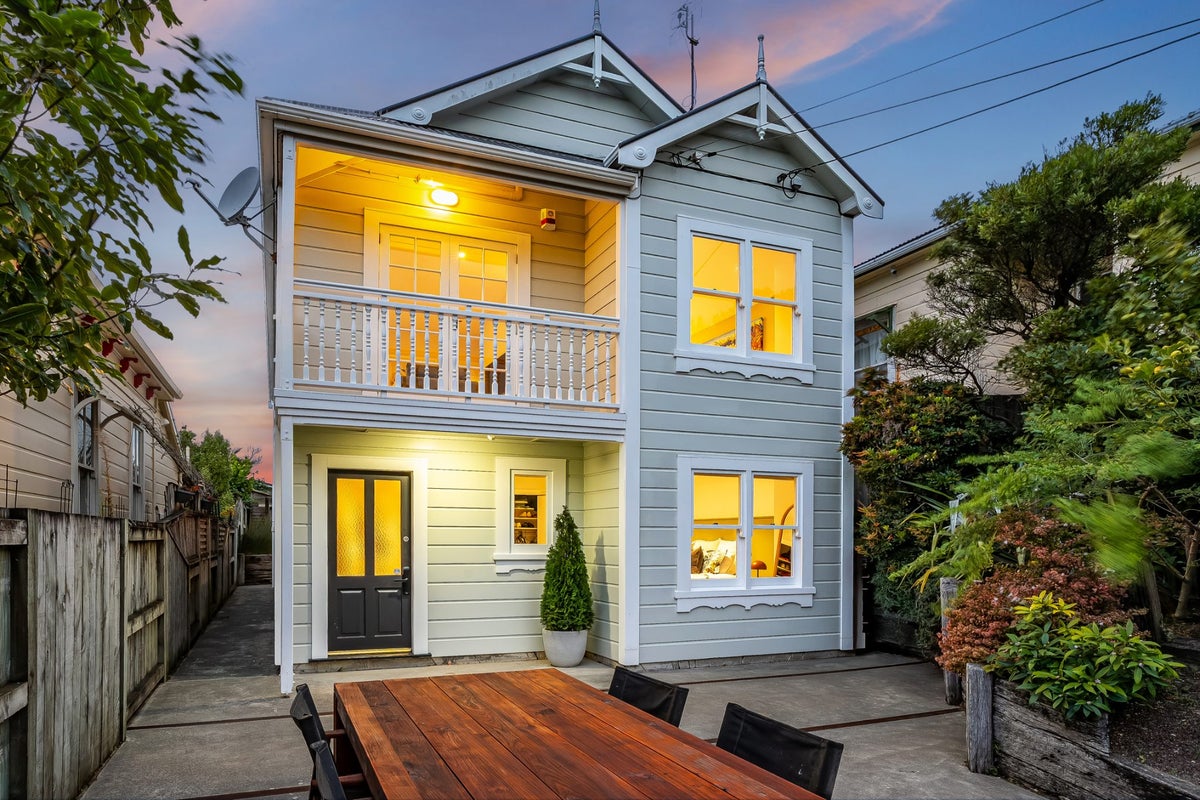 159A Hanson Street, Newtown, Wellington - Carousel 1