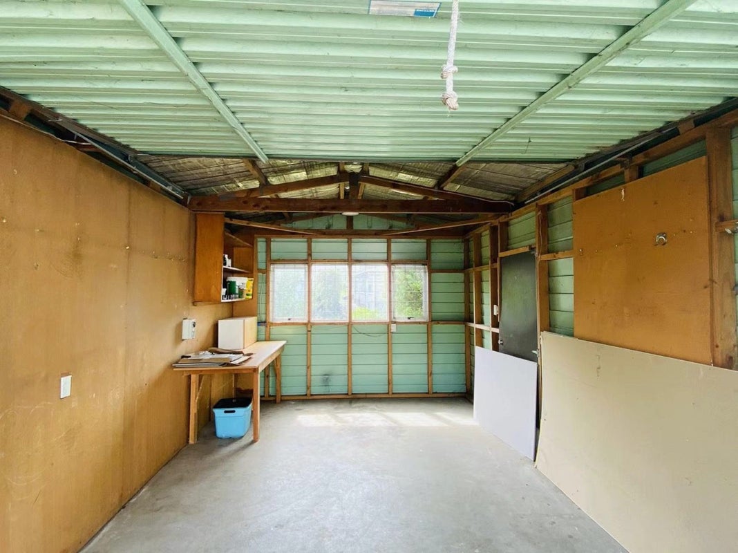 24 Line Road, Glen Innes, Auckland - Carousel 15