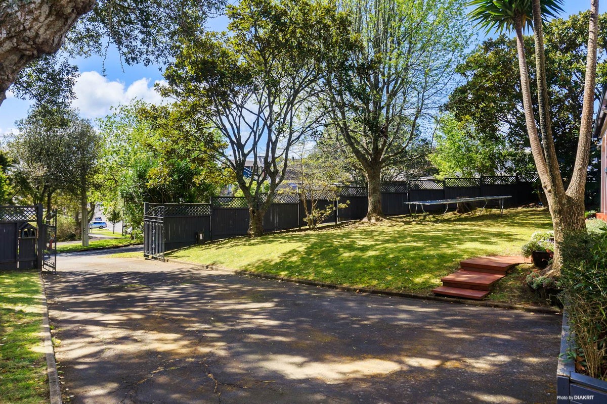 17 Bongard Road, Mission Bay, Auckland - Carousel 2