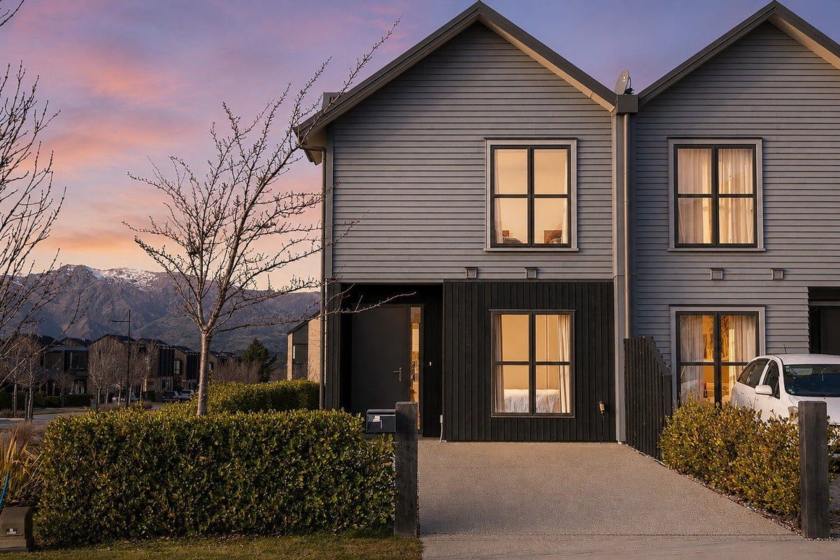 1 Mt Nicholas avenue, Wanaka, Queenstown - Carousel 1