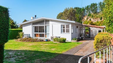 71 Te Herekiekie Street, Tūrangi - Carousel 1