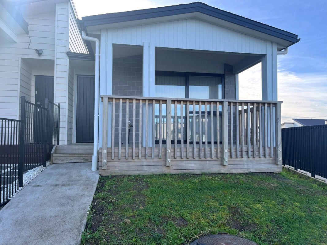 3A Cronshaw Road, Karaka, Papakura - Carousel 14