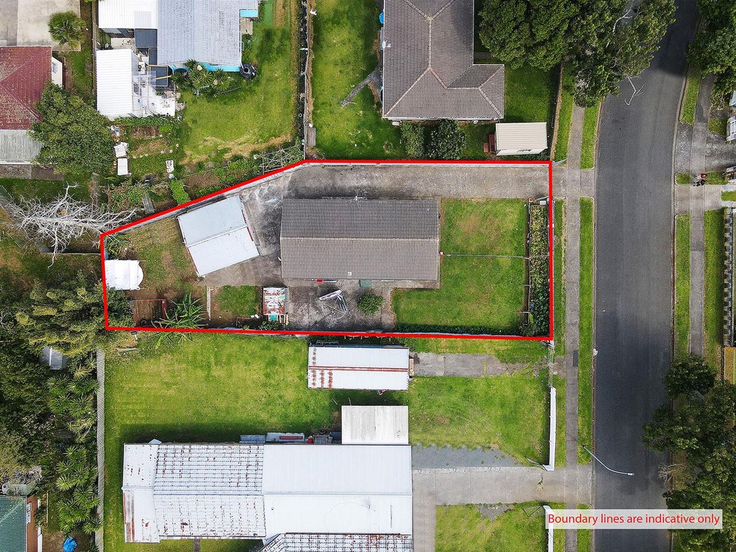 10 Desmond Place, Otara, Auckland - Carousel 1