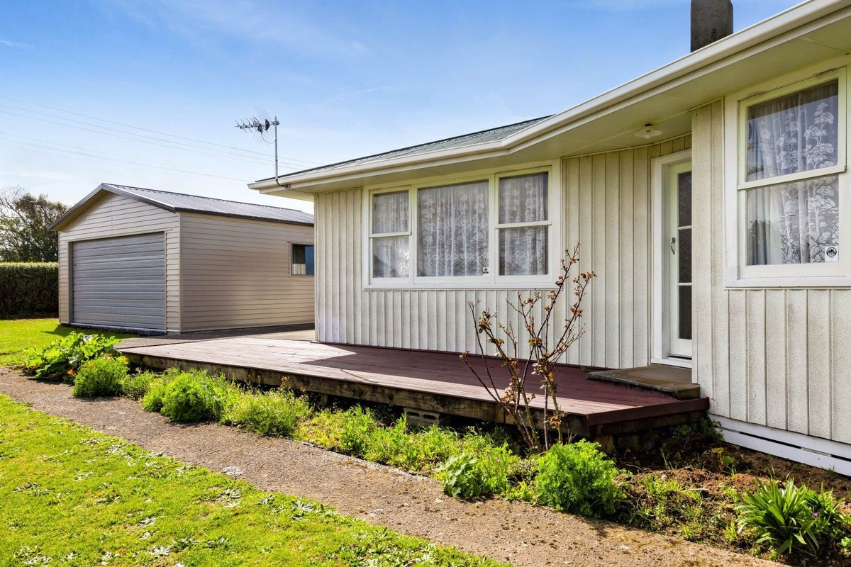 29 Park Lane, Kaponga, Hawera - Carousel 2