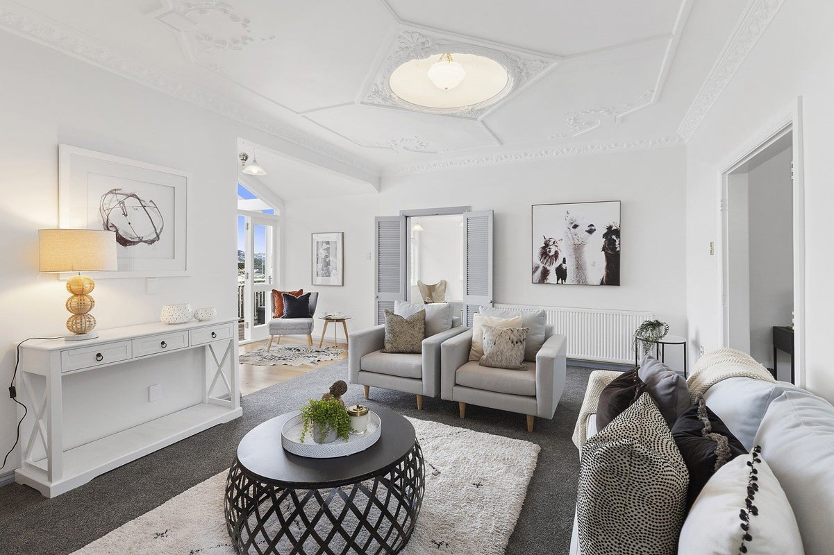 541 Broadway, Miramar, Wellington - Carousel 1