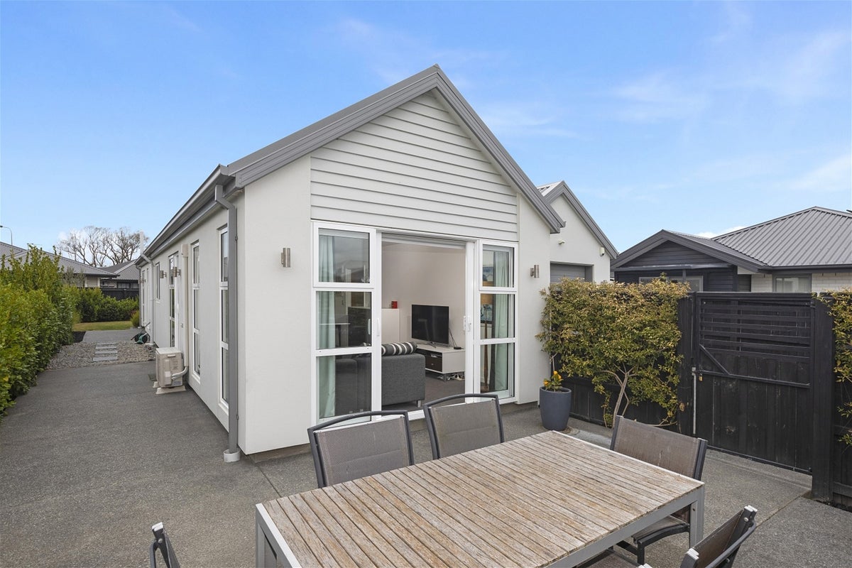 4 Booth Way, Belfast, Christchurch - Carousel 2