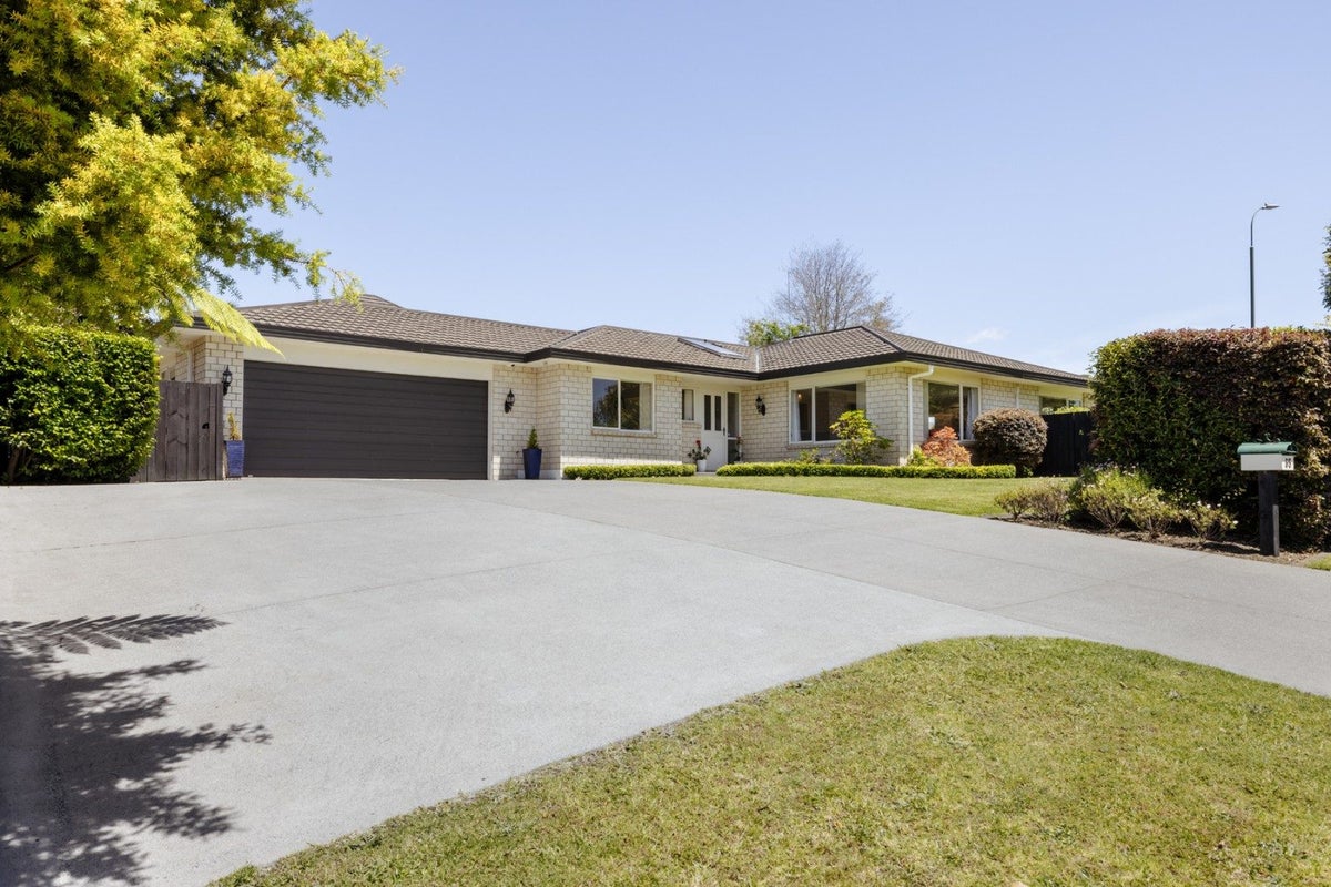 95 Rowesdale Drive, Ohauiti, Tauranga - Carousel 1