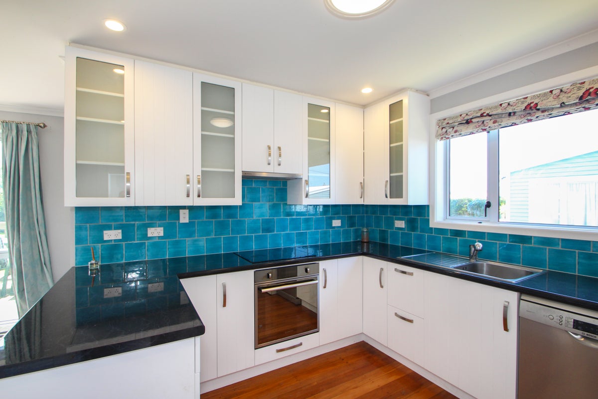 20 Arundel Street, Oamaru North, Oamaru - Carousel 2