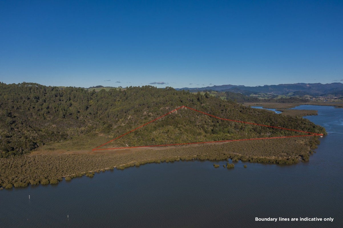 295 Kopaki Point, COOKS BEACH, WHITIANGA - Carousel 22