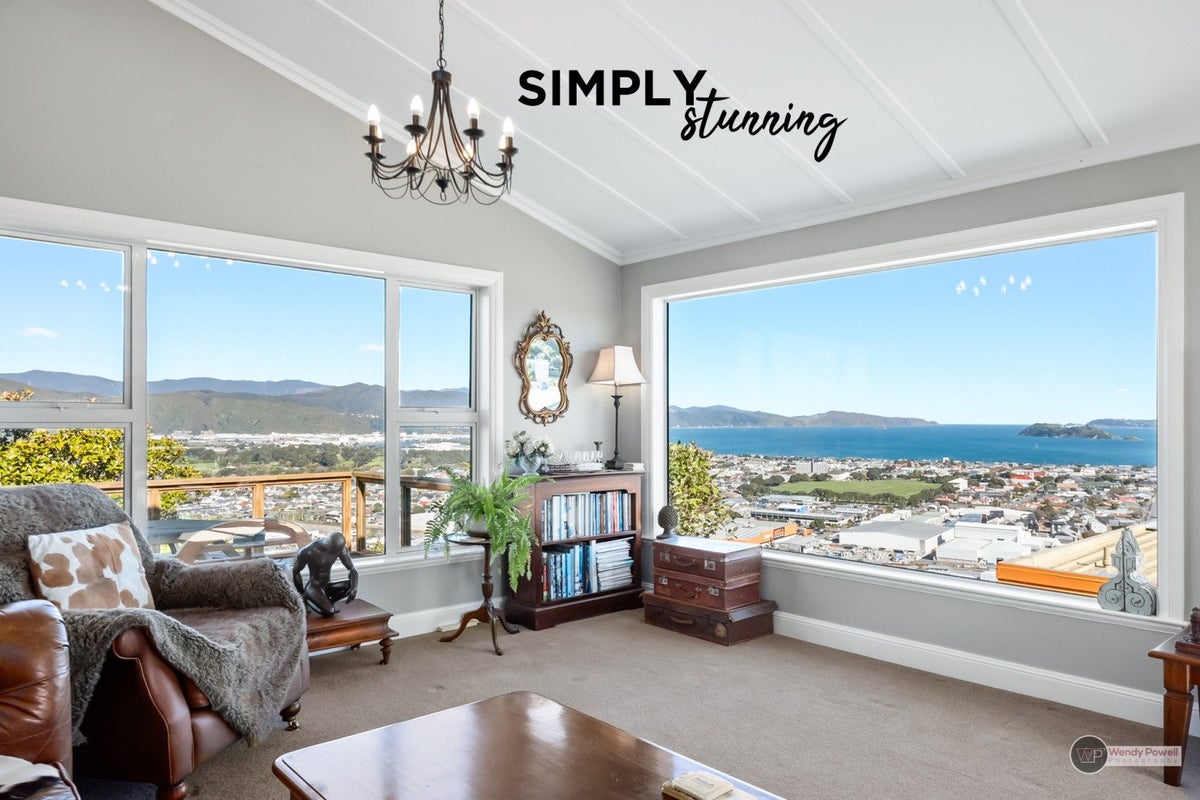 10 Chestnut Grove, Maungaraki, Lower Hutt - Carousel 1