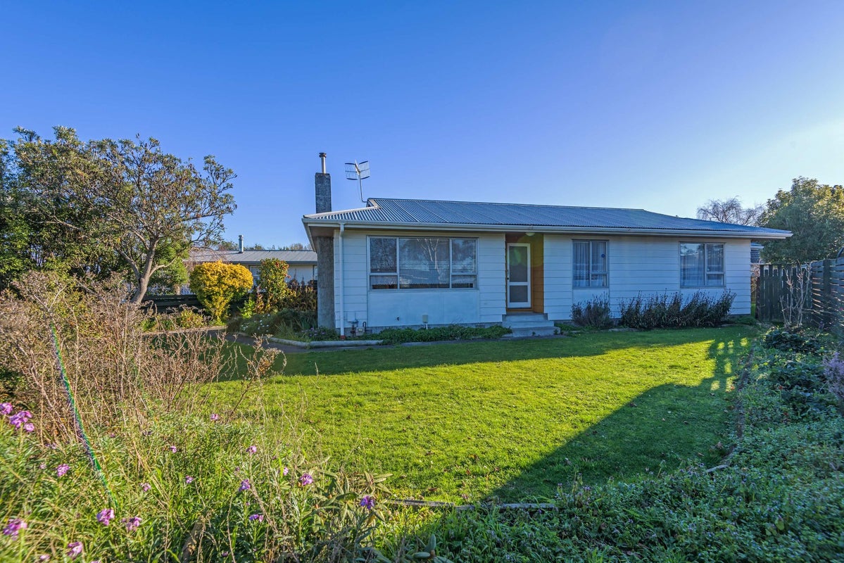 48 Apollo Parade, Milson, Palmerston North - Carousel 17