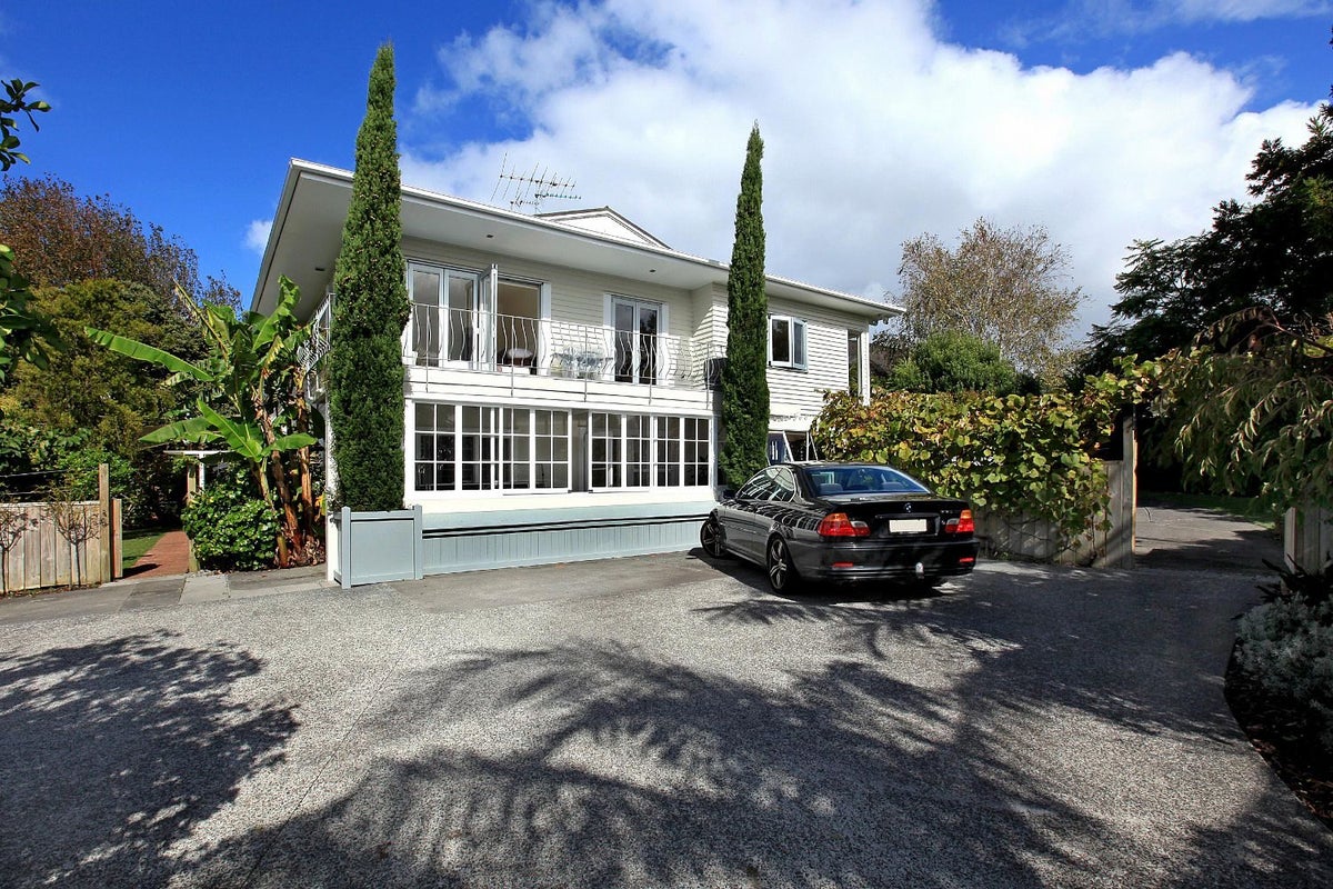 51 Fife Street, Westmere, Auckland - Carousel 1
