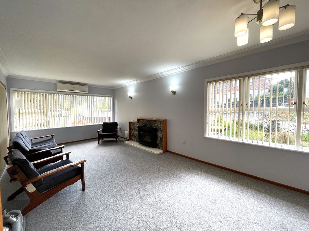 11 Dell Way, Bucklands Beach, Auckland - Carousel 2