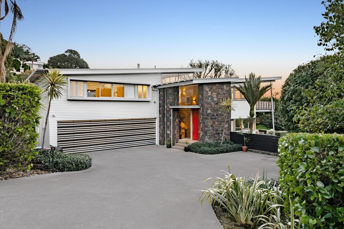 5 Castle Drive, Epsom, Auckland - Carousel 1