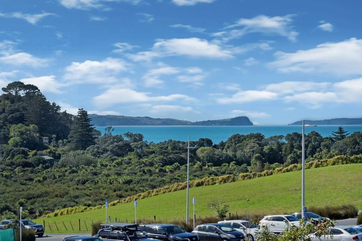 101/84B Te Oneroa Way, Long Bay, Auckland - Carousel 2