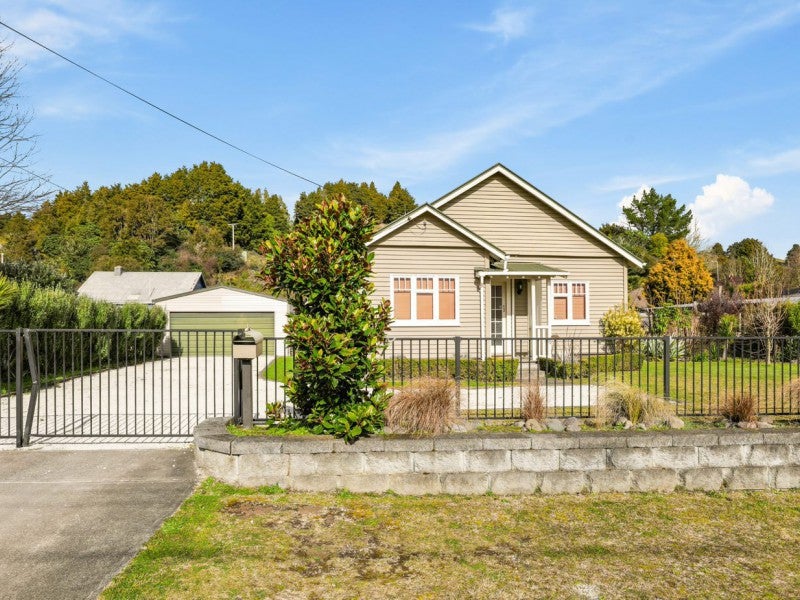 40 Sunshine Road, Taumarunui - Carousel 1