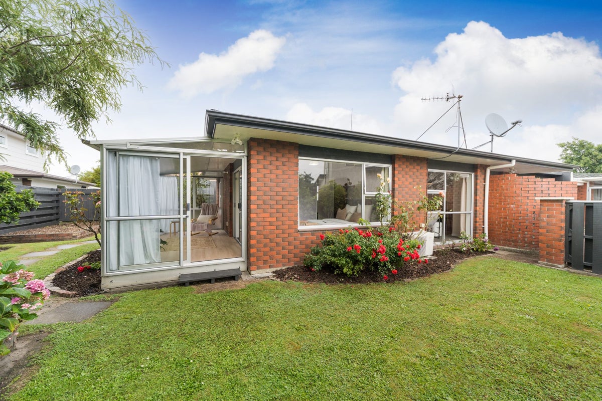 47 LANGLEY Avenue, Milson, Palmerston North - Carousel 2