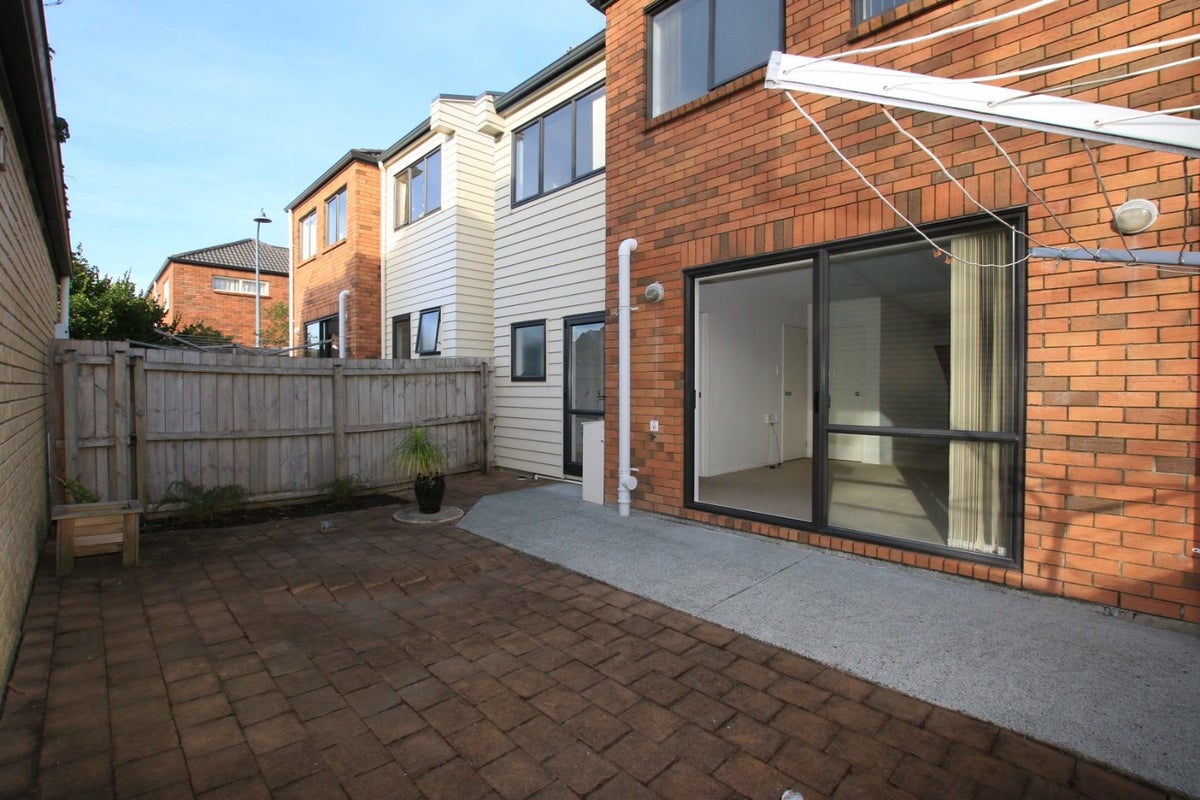 23 Masons Road, Oteha, Auckland - Carousel 10