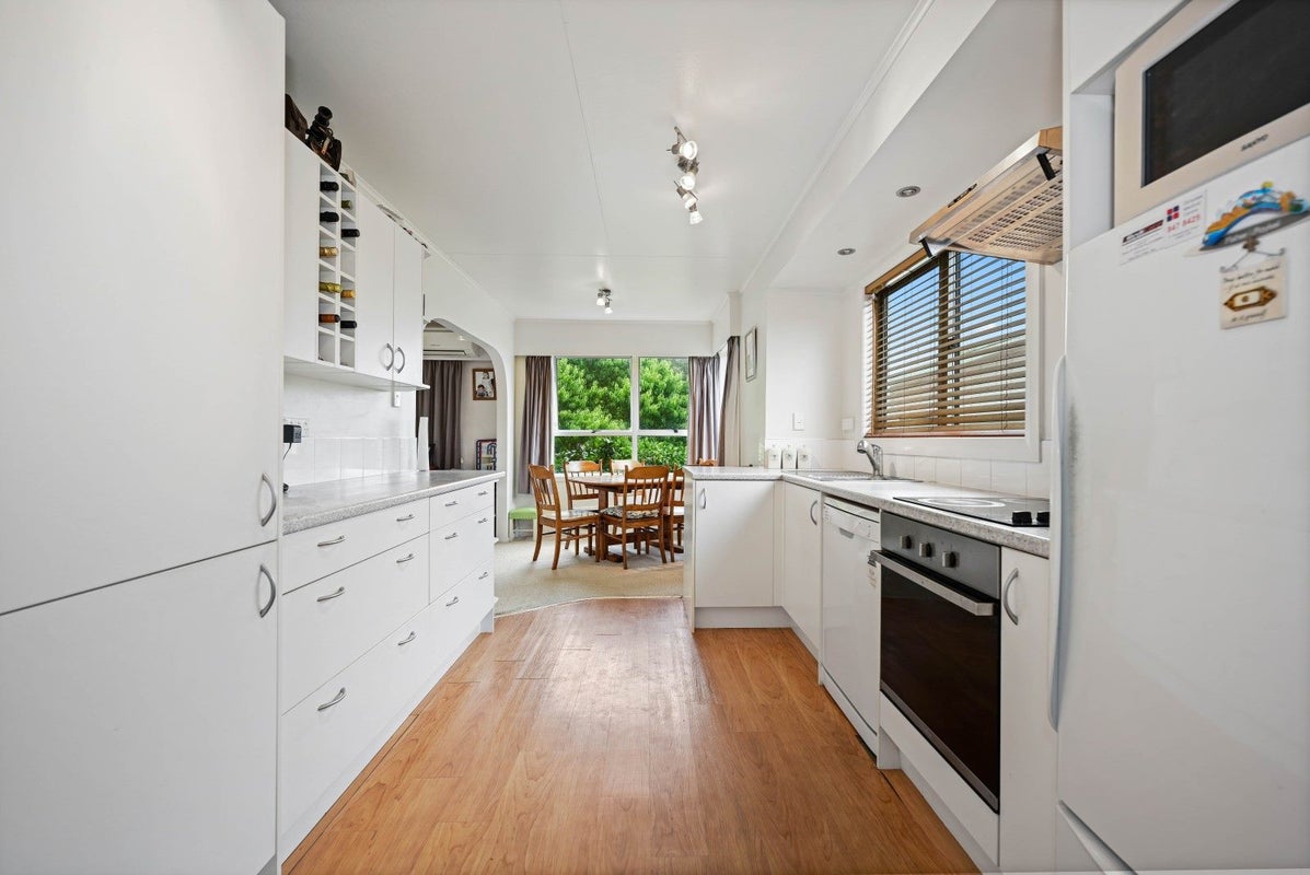 28 Mooney Street, Nawton, Hamilton - Carousel 2