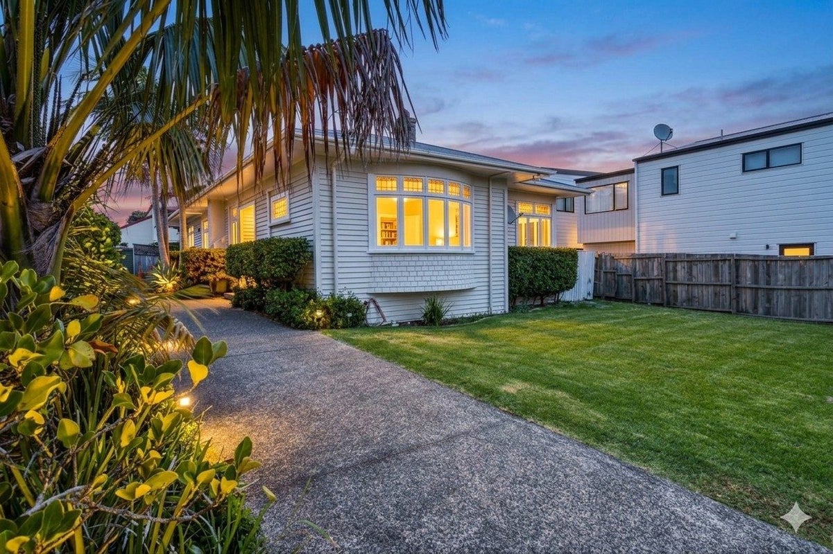 65 Aramoana Avenue, Devonport, Auckland - Carousel 1