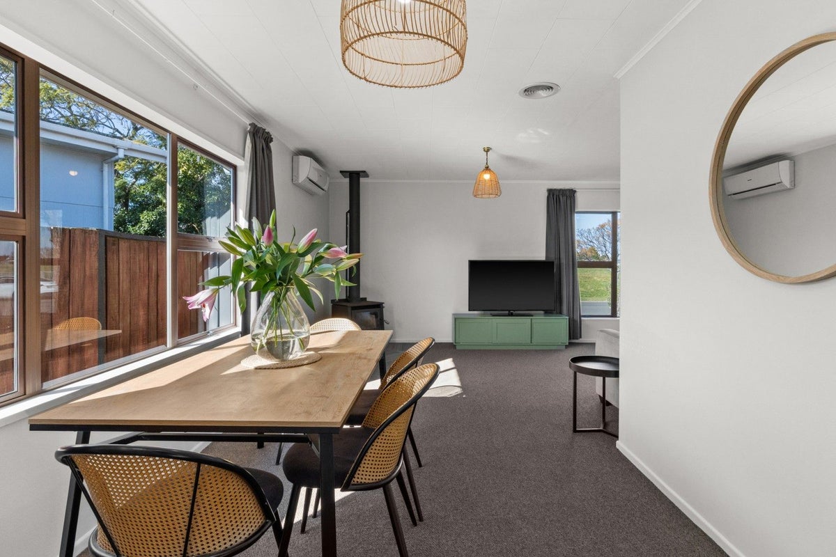 47 Westminster Avenue, Tamatea, Napier - Carousel 2