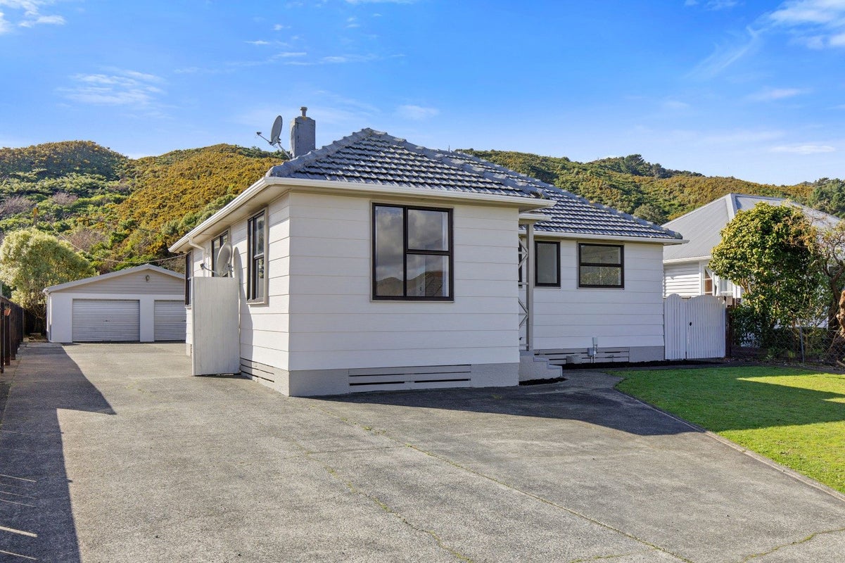 104 Hewer Crescent, Naenae, Lower Hutt - Carousel 13
