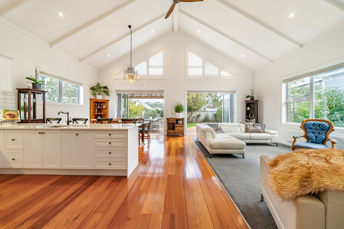 35 Ava Street, Petone, Lower Hutt - Carousel 1