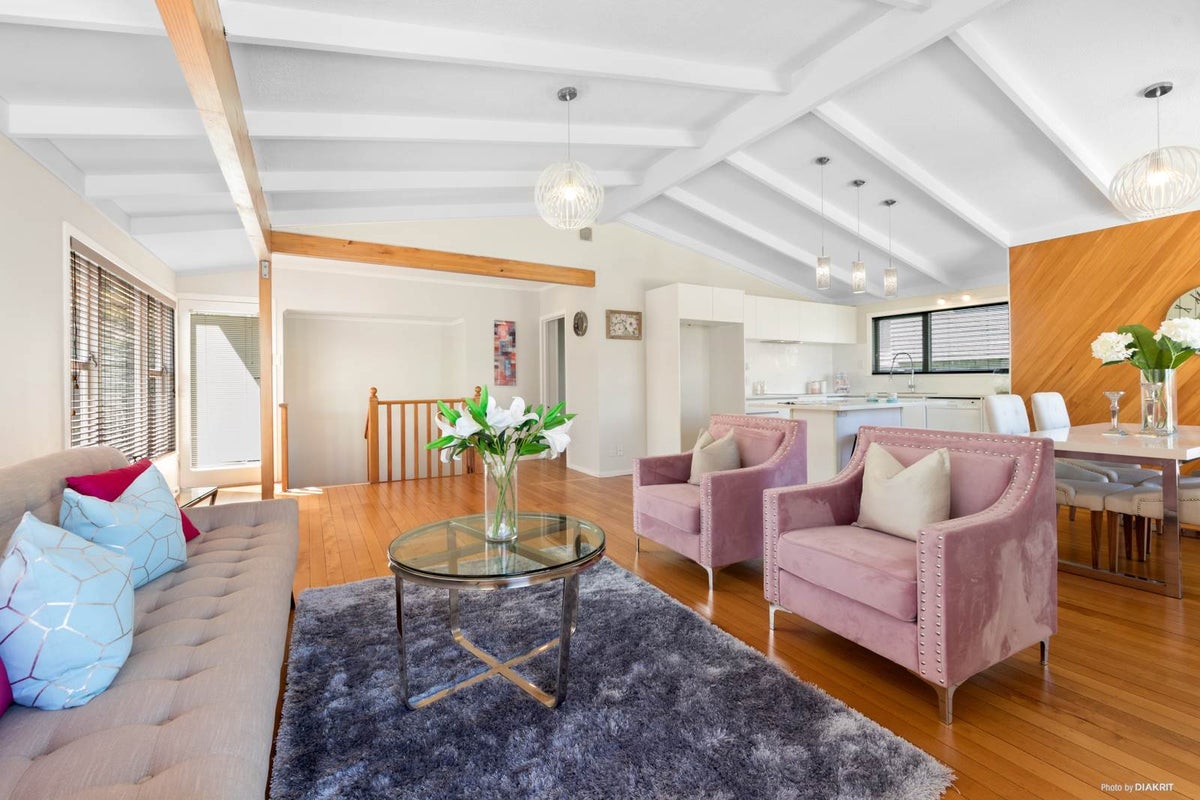 14 James Tyler Crescent, Lynfield, Auckland - Carousel 2