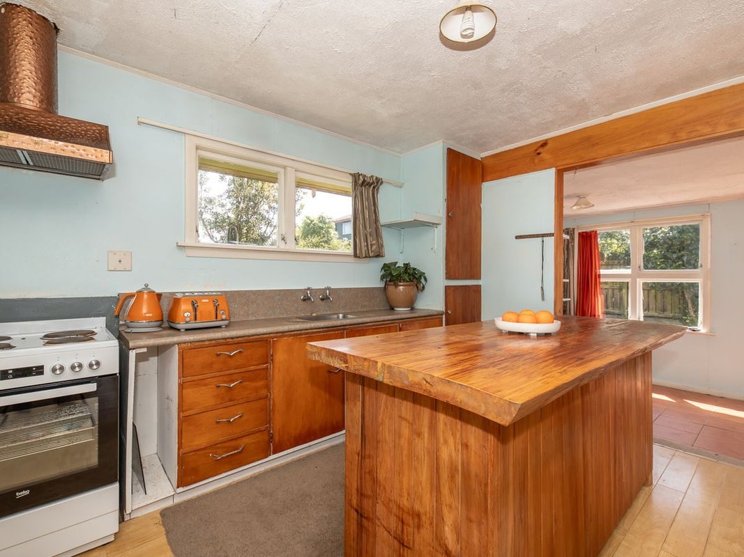 11 Ngahue Crescent, Carters Beach, Westport - Carousel 2
