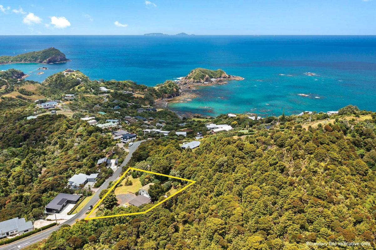 4 Dolphin Place, TUTUKAKA, WHANGAREI - Carousel 1
