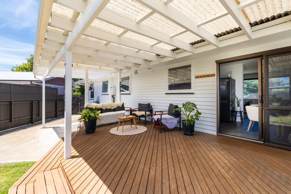 61 Westminster Avenue, Tamatea, Napier - Carousel 2