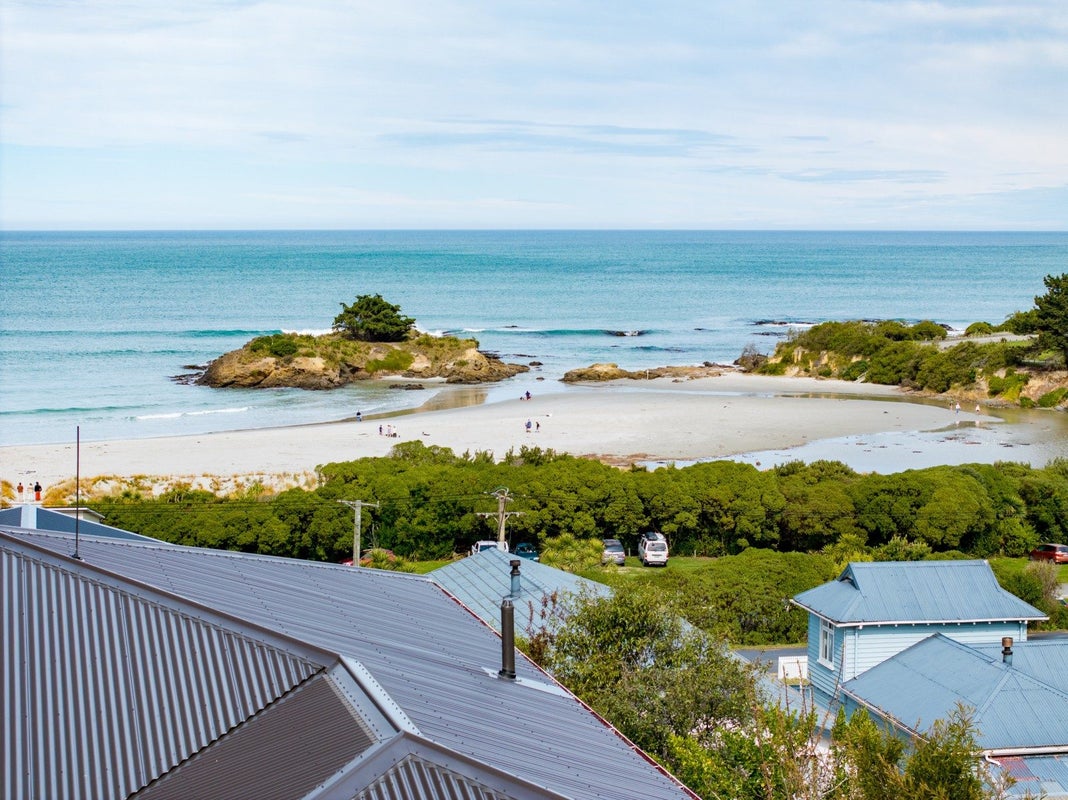 19 Seaview Road, Brighton, Dunedin - Carousel 36