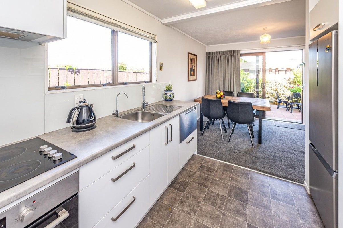 5A Bens Place, Springvale, Whanganui - Carousel 2