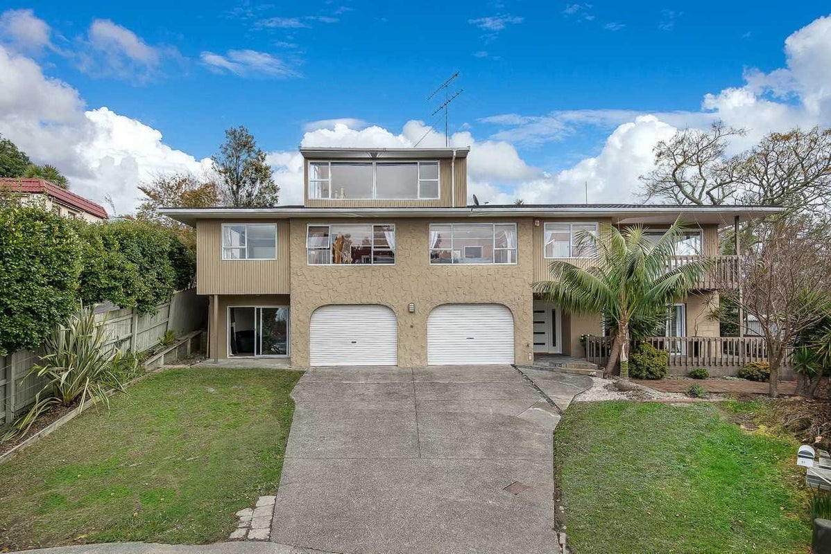 21 Robin Lane, Browns Bay, Auckland - Carousel 2