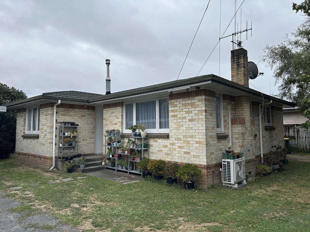 3 Bruce Avenue, Glenview, Hamilton - Carousel 1