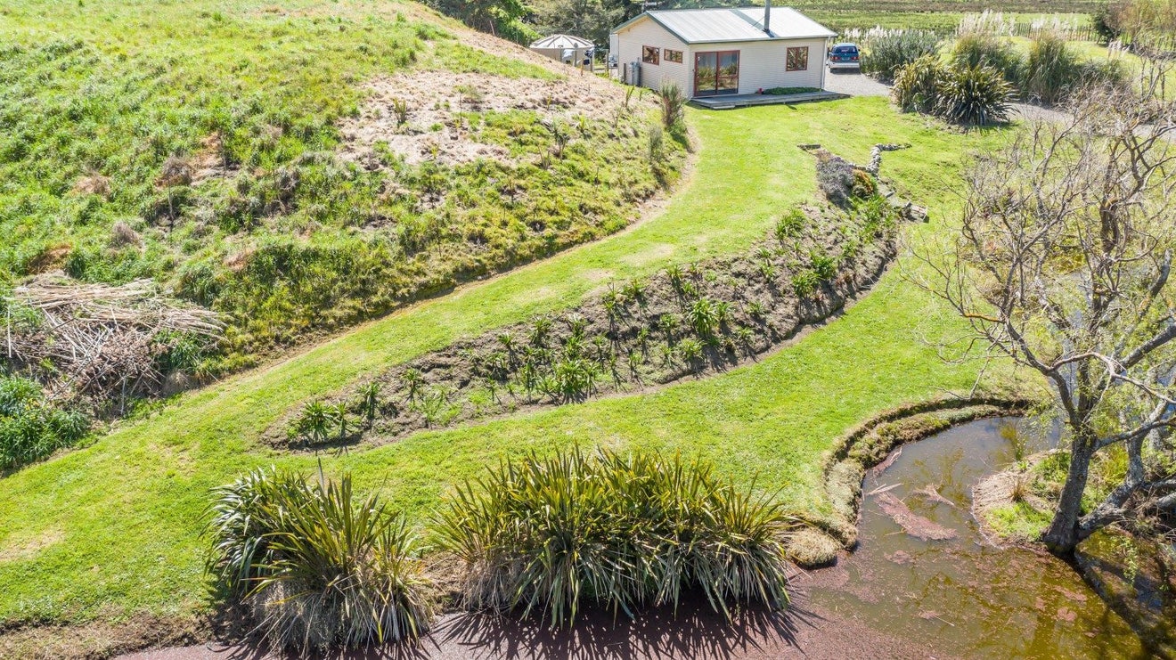 104 Hokio Sand Road, Hokio Beach, Levin - Carousel 2
