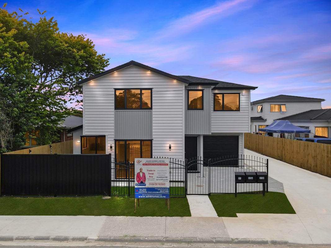 31 Harwood Crescent, Otara, Auckland - Carousel 1